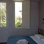 Alojamento de Acomodação e Pequeno-almoço Girasole 3*