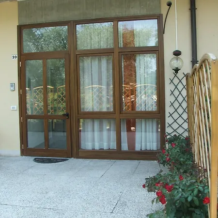 Girasole Bed and Breakfast 3*