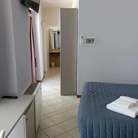 Girasole Frühstückspension 3*